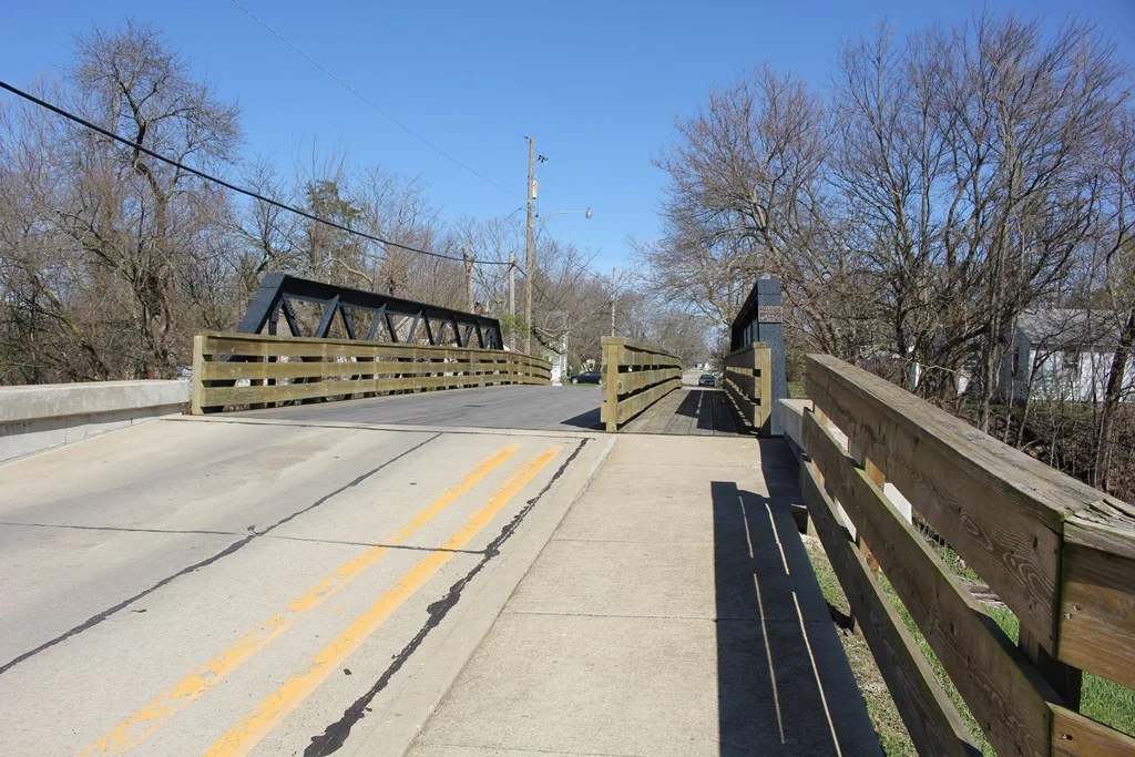 Third Street Overpass (Delevan)